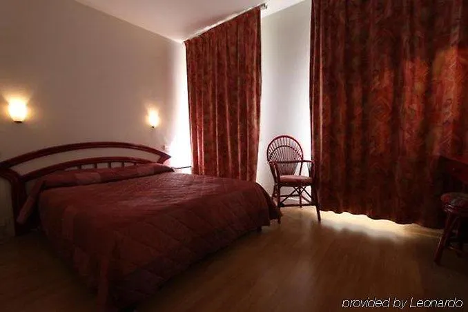 Garden Hotel Toulouse 2*,  France